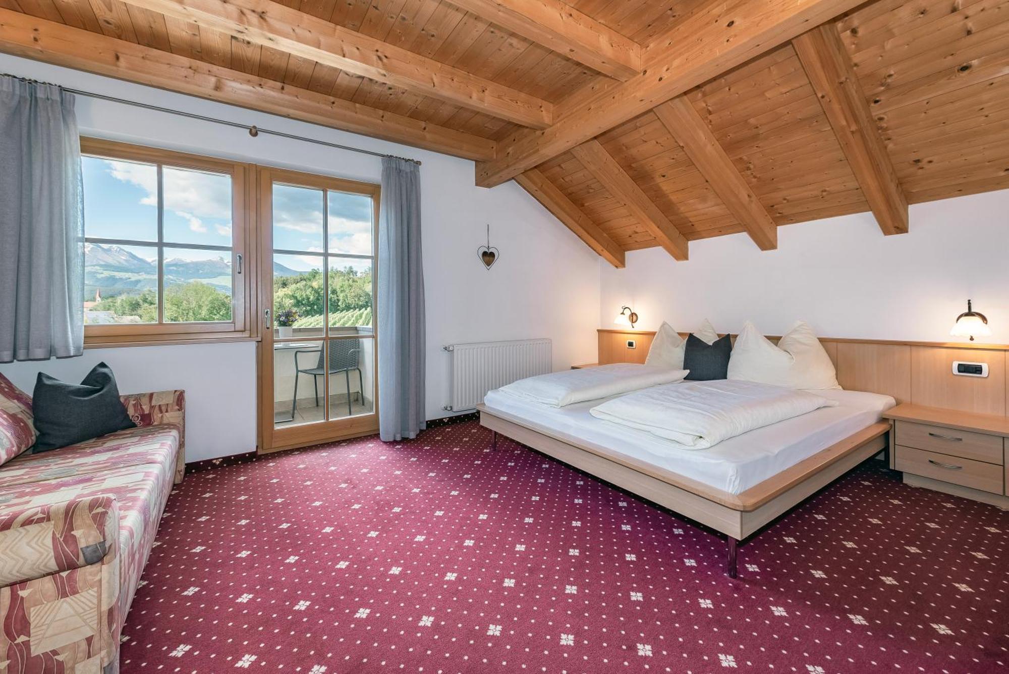 Trinnerhof- Hof Chalets Und Obsthof Mit Zimmer Natz-Schabs Exterior photo